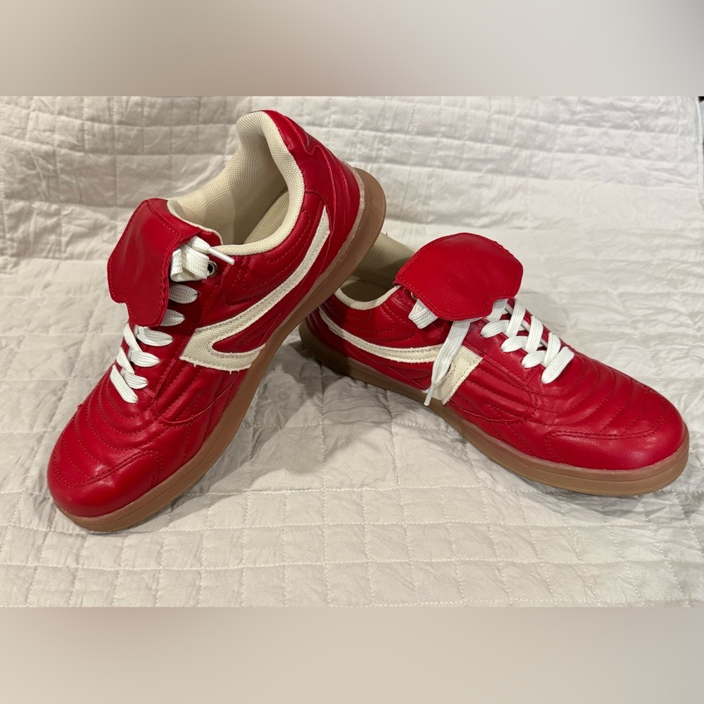 Red CUSHIONAIRE Women's Sneakers, (size8)